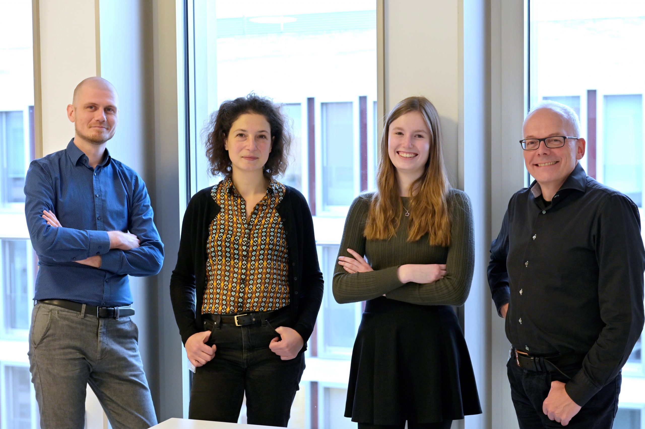 Das DigiGen-Projektteam der Goethe-Universität Frankfurt: v.l.n.r Friedrich Wolf (M.A.), Dr. Miranda Leontowitsch, Natalie Merkel (B.A.), Prof. Dr. Frank Oswald